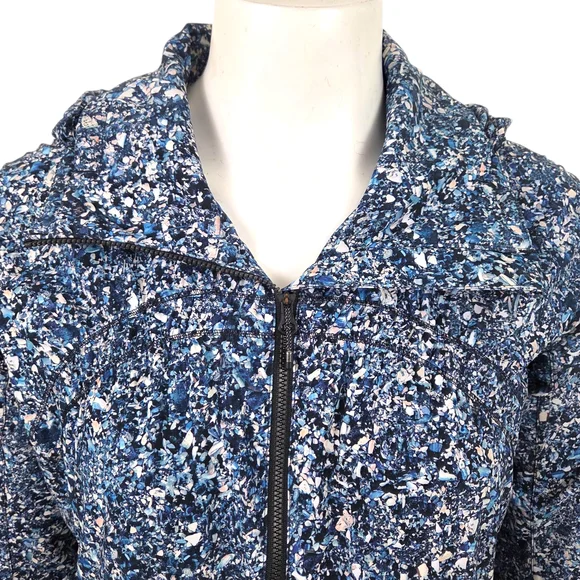 Lululemon Gather Me Slightly Athletic Rain Jacket Womens 4 Water Resistant Blue